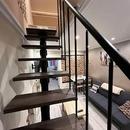 Vakantiehuis Petite Maison De Avec Cour